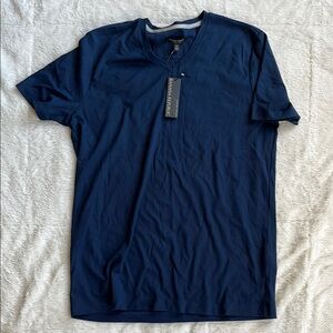 NWT Banana Republic Men's Navy Blue V-Neck Shirt - L Tall
